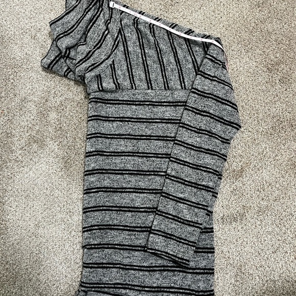 Lou & Grey Gray Striped Blouse - Picture 8 of 8
